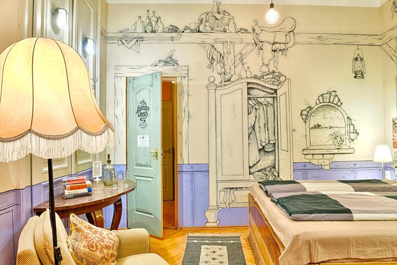 Lavender Circus Hostel, Doubles & Ensuites Будапешт