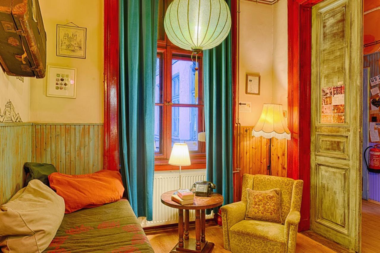 Lavender Circus Hostel, Doubles & Ensuites *