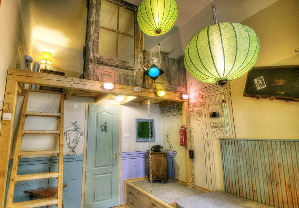 Hostel Lavender Circus Hostel, Doubles&ensuites *
