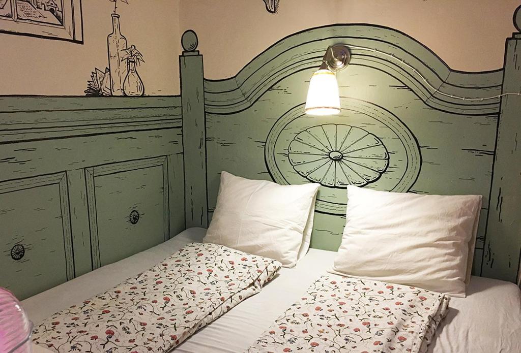 Lavender Circus Hostel, Doubles&ensuites Hostel