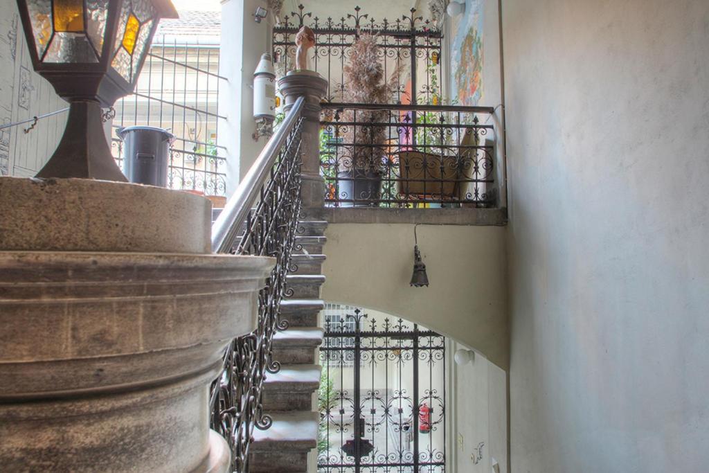 Lavender Circus Hostel, Doubles&ensuites Hostel Boedapest