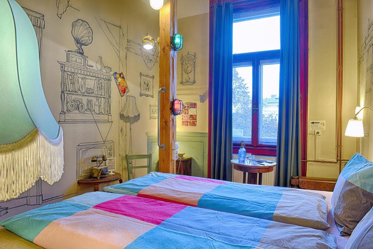 Hostel Lavender Circus Hostel, Doubles&ensuites *