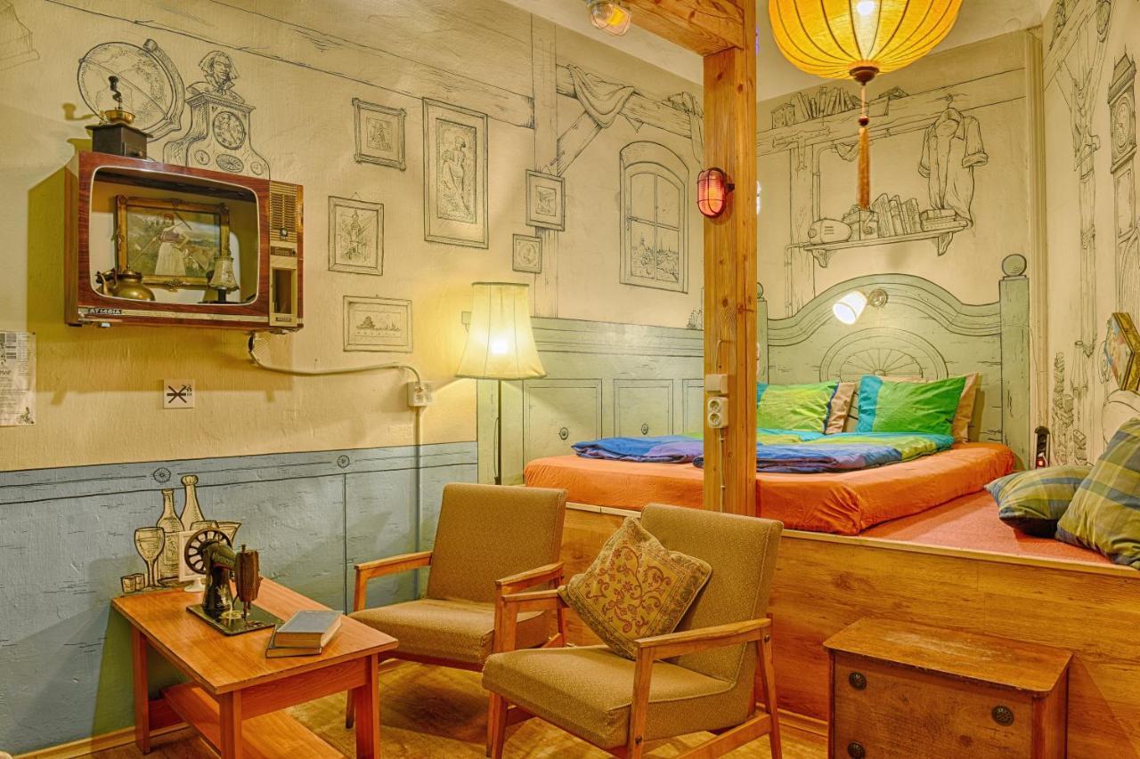 Хостел Lavender Circus Hostel, Doubles & Ensuites Будапешт